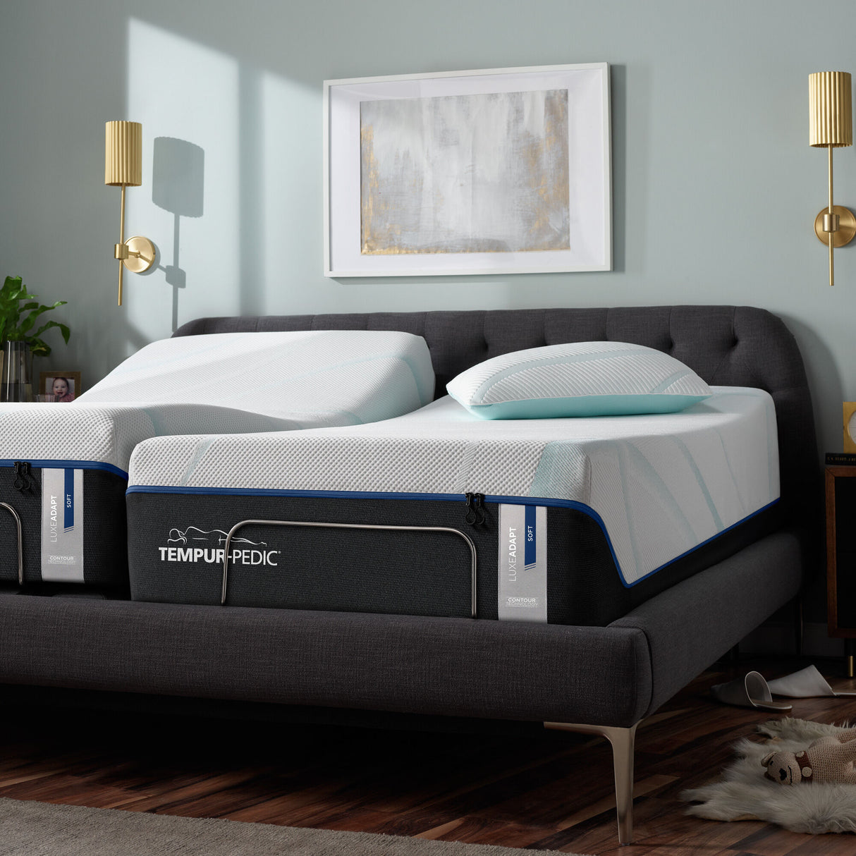 Tempur-Pedic TEMPUR-LuxeAdapt Soft Mattress - 1071166_TEMU_LF1_RM