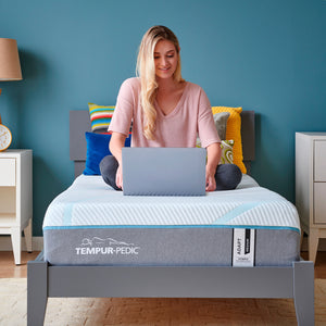 Tempur-Pedic TEMPUR-Adapt Medium Hybrid Mattress - 1073546_TEMU_LF3_OL