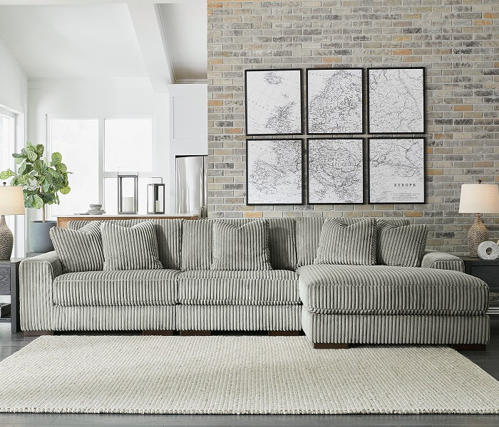 Lindyn Sectional in living room