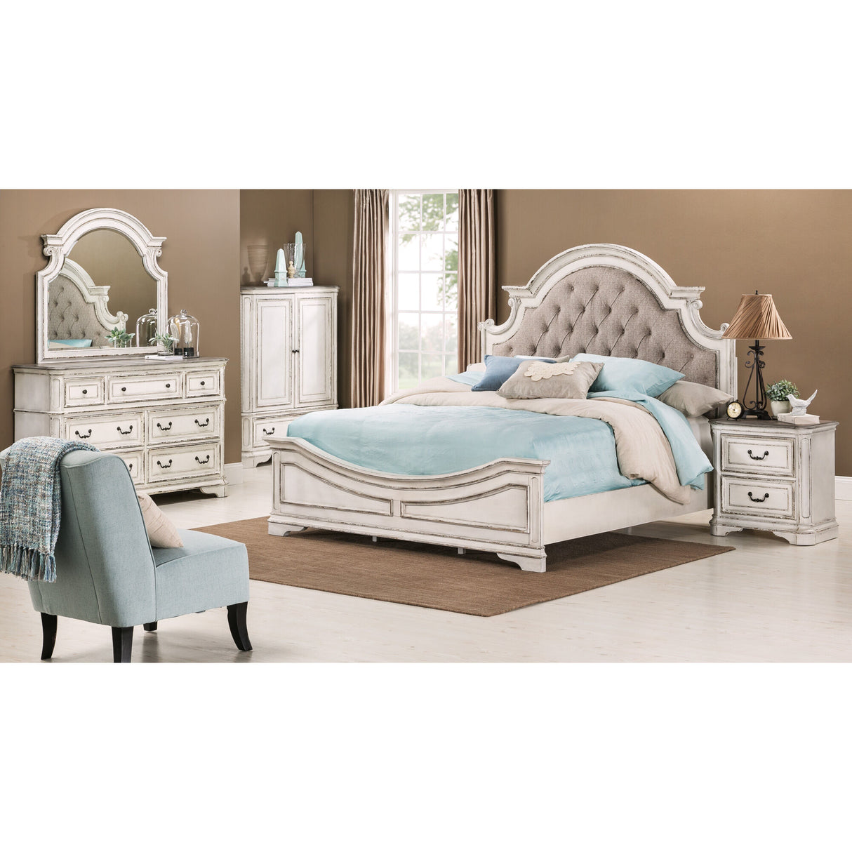 Magnolia Manor Upholstered Bed - PLIBF28_2