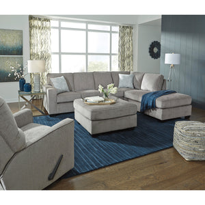 Riles Right Chaise Sectional