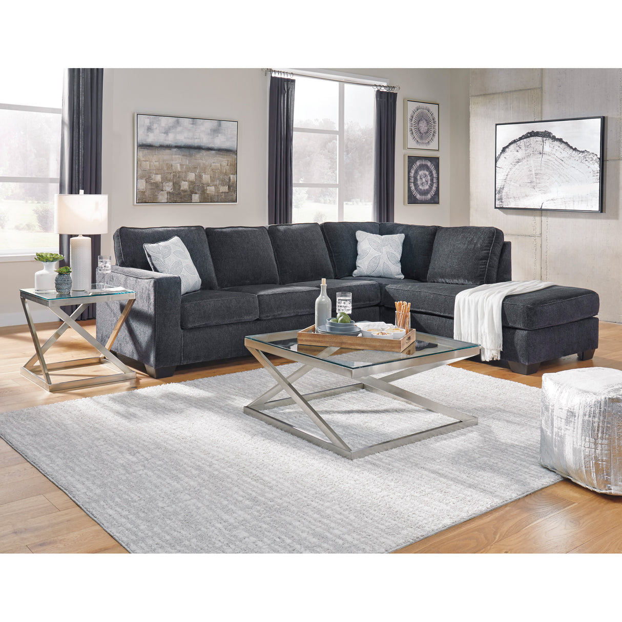 Riles Right Chaise Sectional