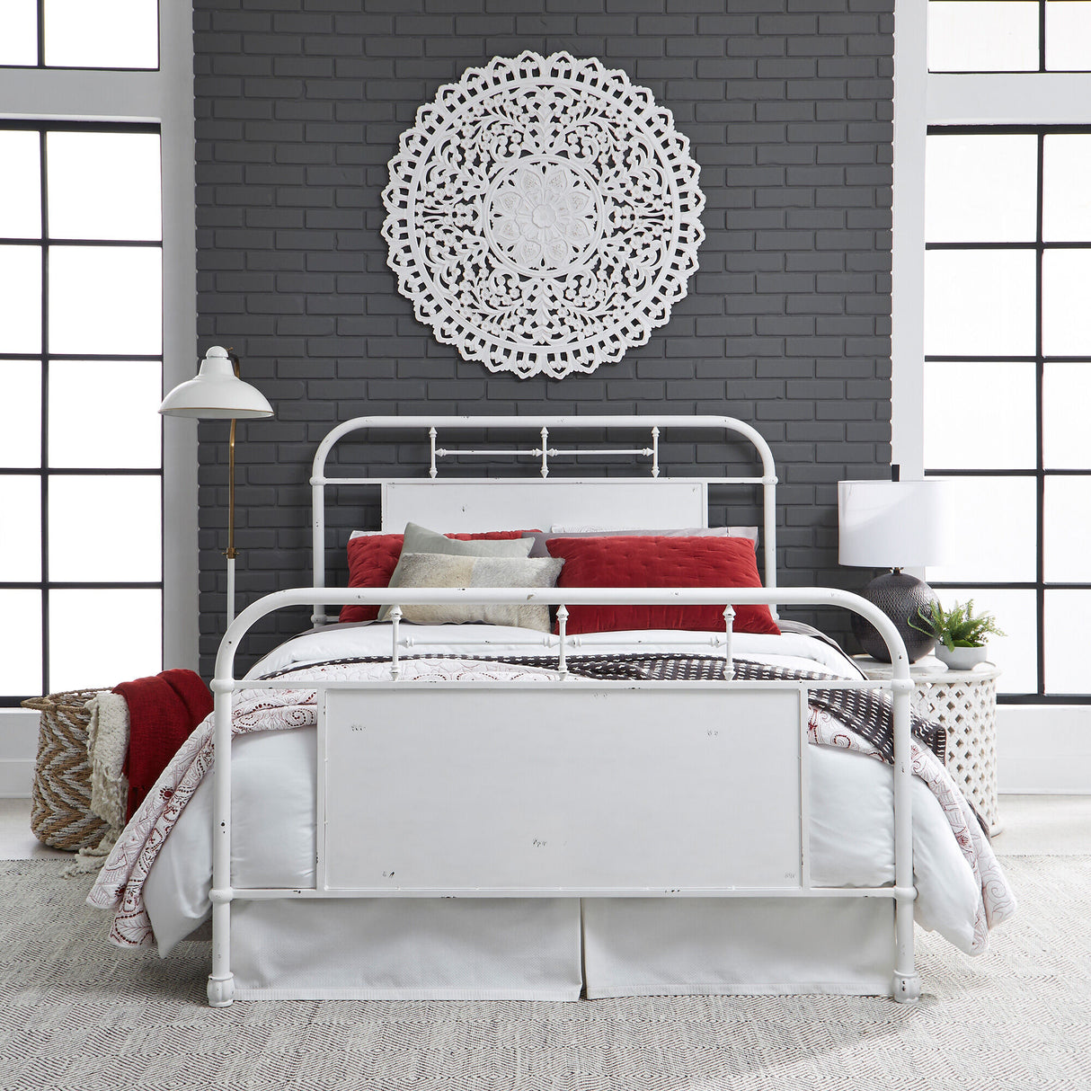 Vintage Bed - QK1022671_LIBF_LF1_RM