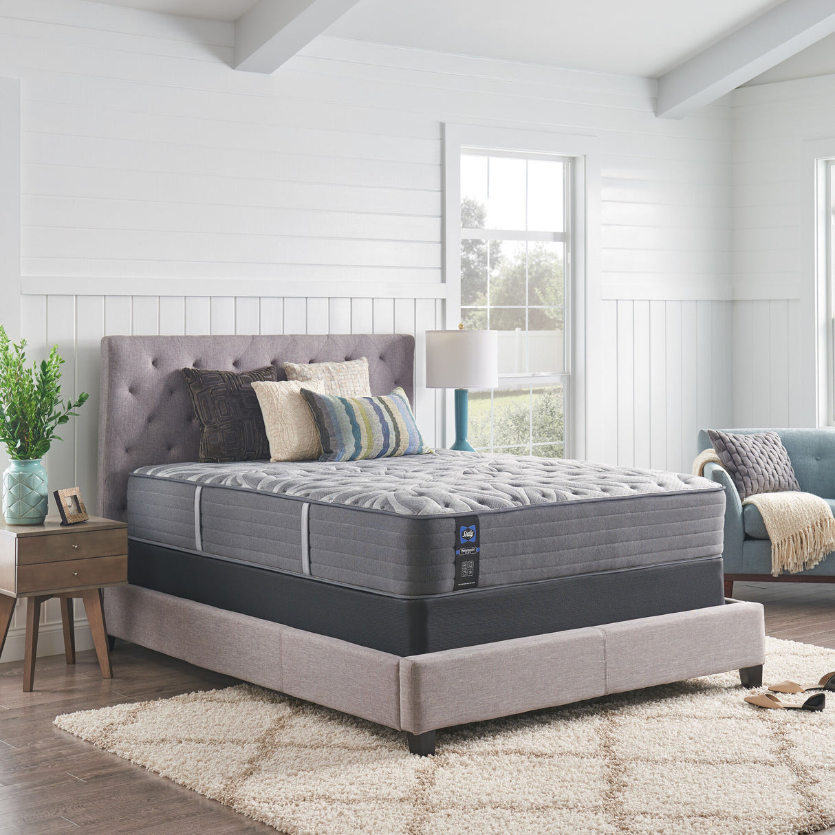 Sealy Posturepedic Plus Satisfied II Medium Mattress - QK1023284_SEAL_LF1_RM