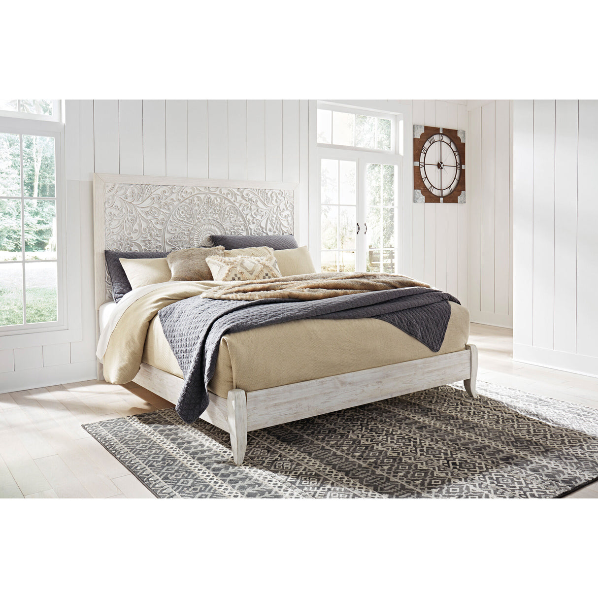 Paxberry Bed - QK1024602_ASHL_LF1_RM