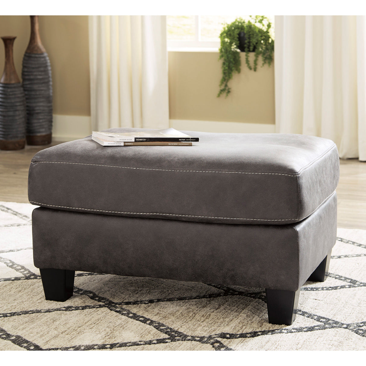 Venaldi Ottoman - QK1024930_ASHL_LF1_RM