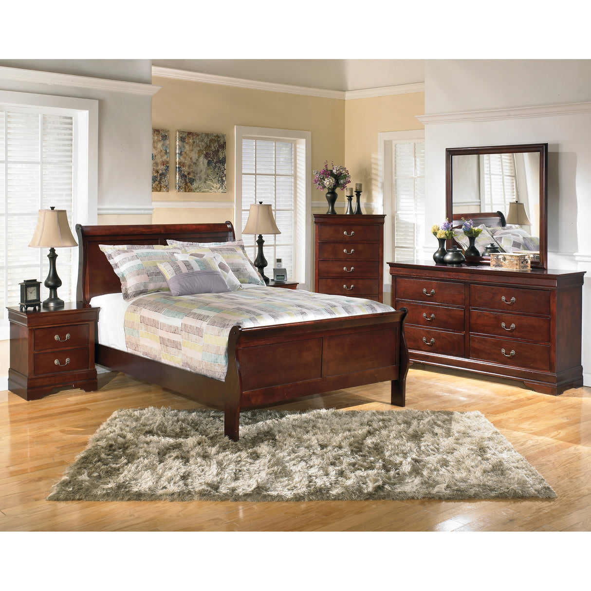 Alisdair Sleigh Bed - QK1029048_ASHL_LF1_RM