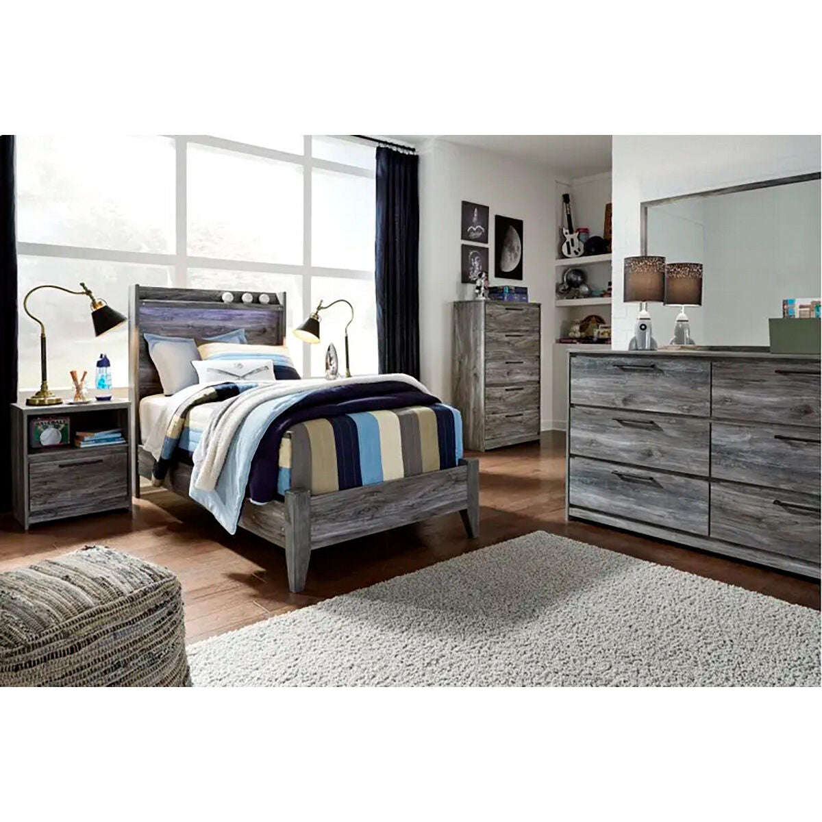 Baystorm Panel Bed - QK1037974_ASHL_LF1_RM