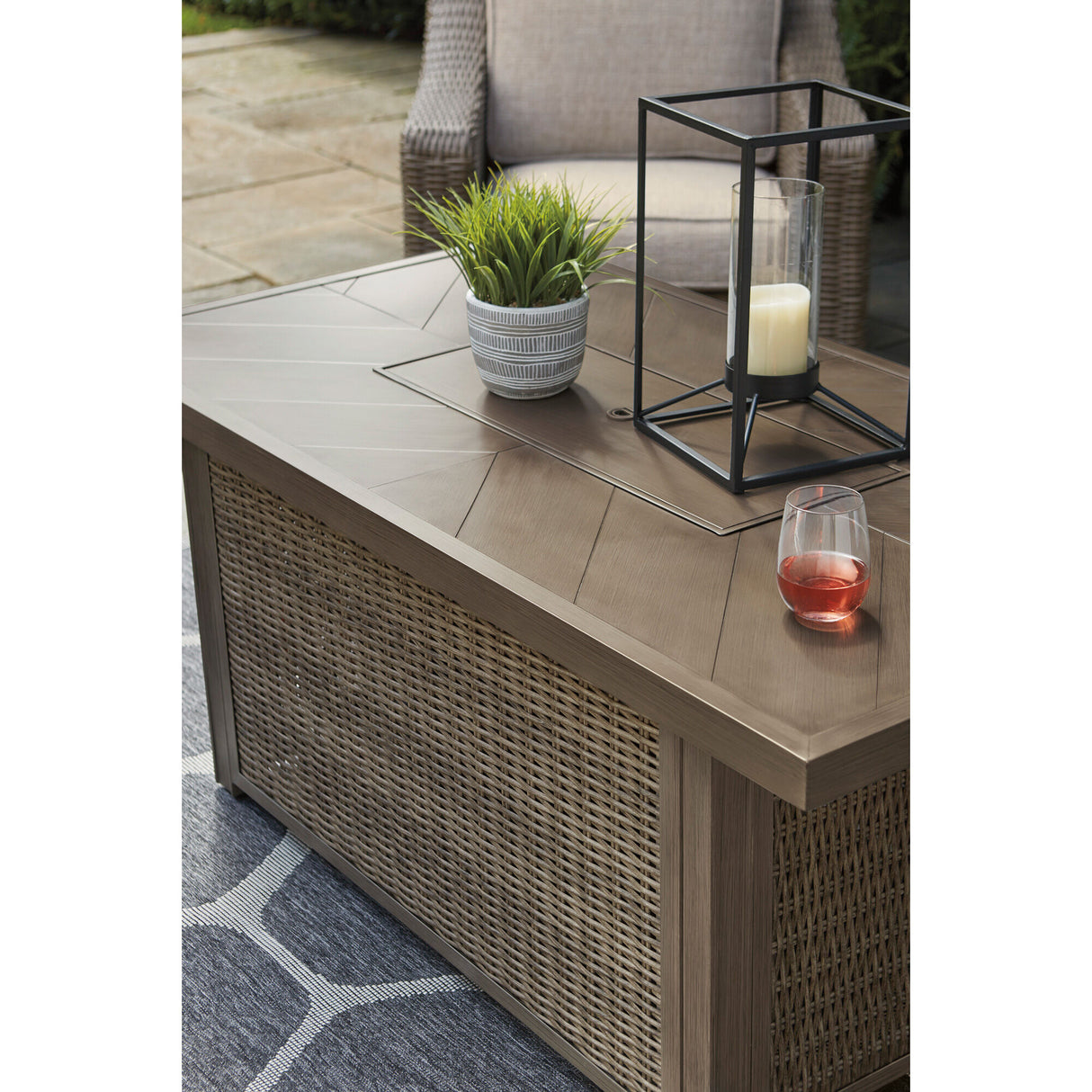 Beachcroft Fire Pit Table - QK1039109_ASHL_IS1_RM