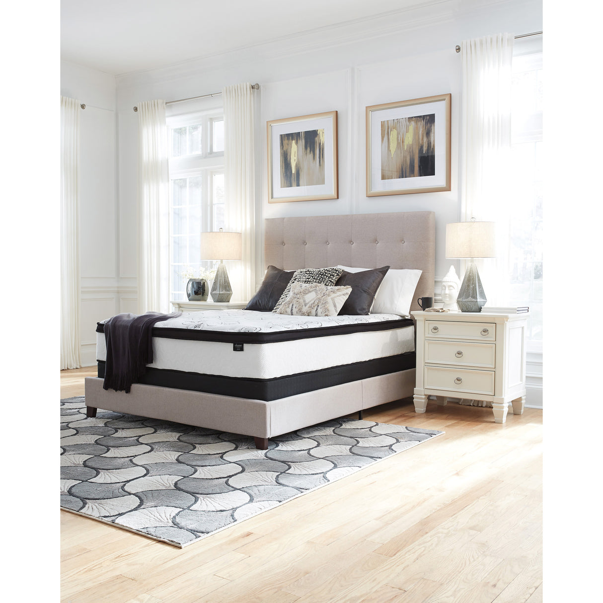 Ashley Chime 12 Inch Hybrid Mattress - QK1040895_ASHL_LF3_RM