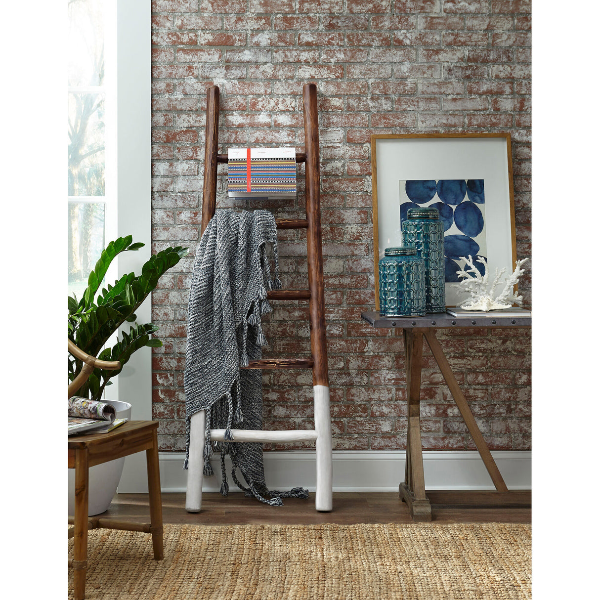 Millie Blanket Ladder - QK1052927_PROG_LF1_RM