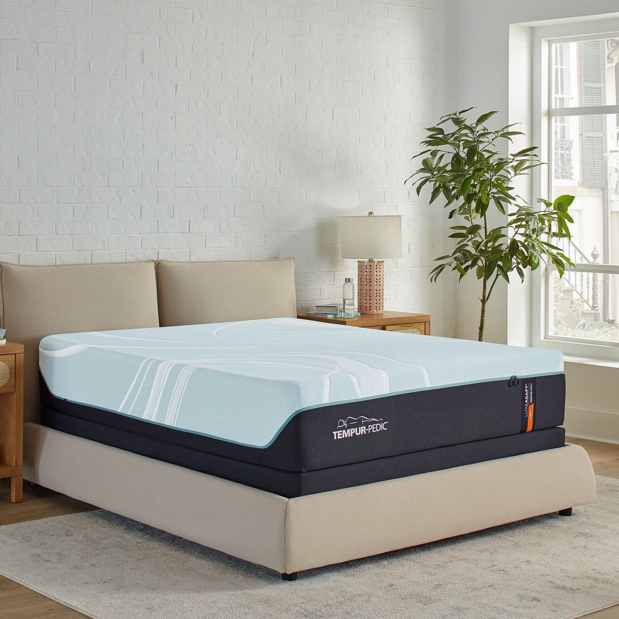 Tempur-Pedic TEMPUR-LUXEAdapt 2 Firm Mattress - QK1088466_TEMU_LF2_RM