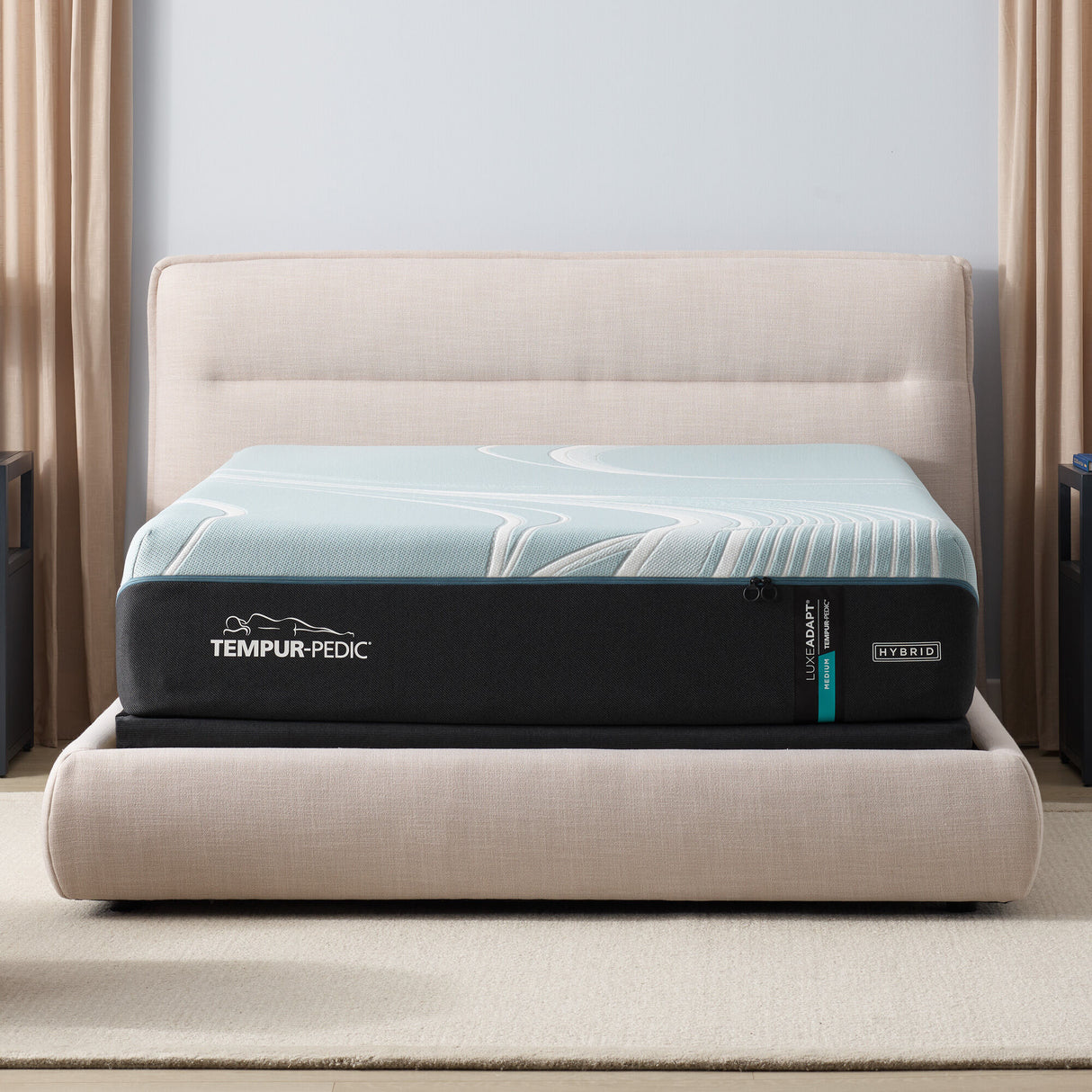 Tempur-Pedic TEMPUR-LUXEAdapt 2 Medium Hybrid Mattress - QK1088471_TEMU_LF1_RM