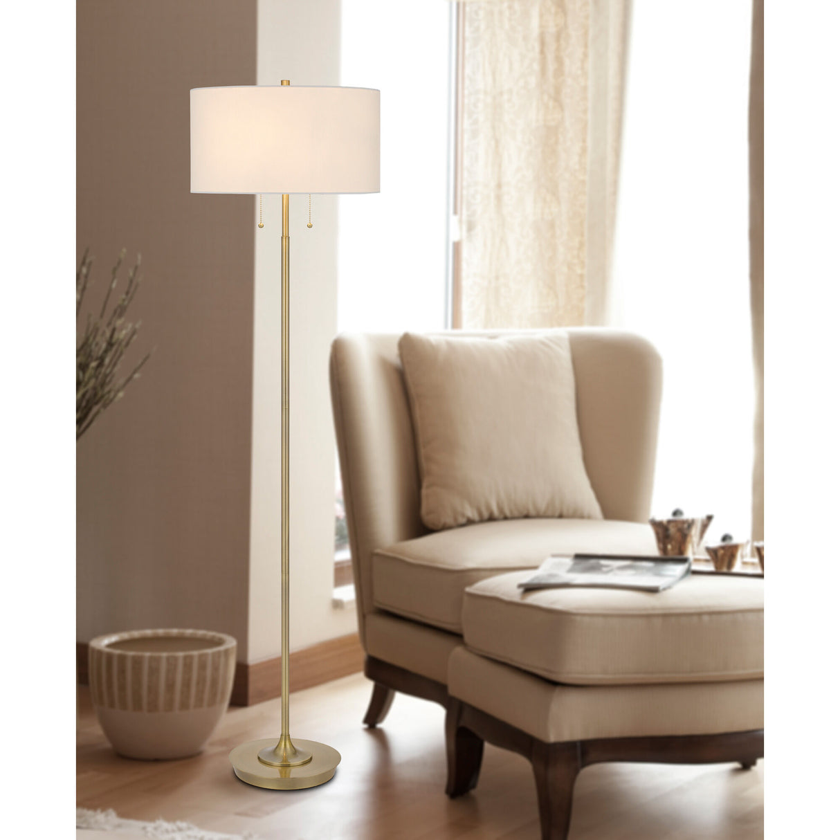 Kendal Floor Lamp - QK1088579_CALG_LF1_RM