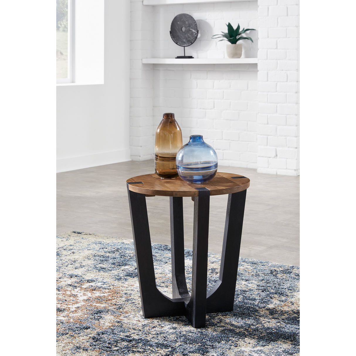 Hanneforth End Table - QK1090394_ASHL_LF1_RM