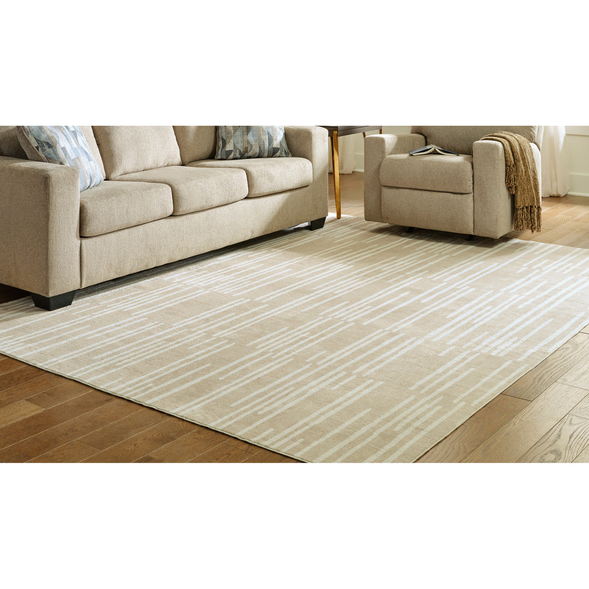 Ardenville Rug - QK1092490_ASHL_LF1_RM