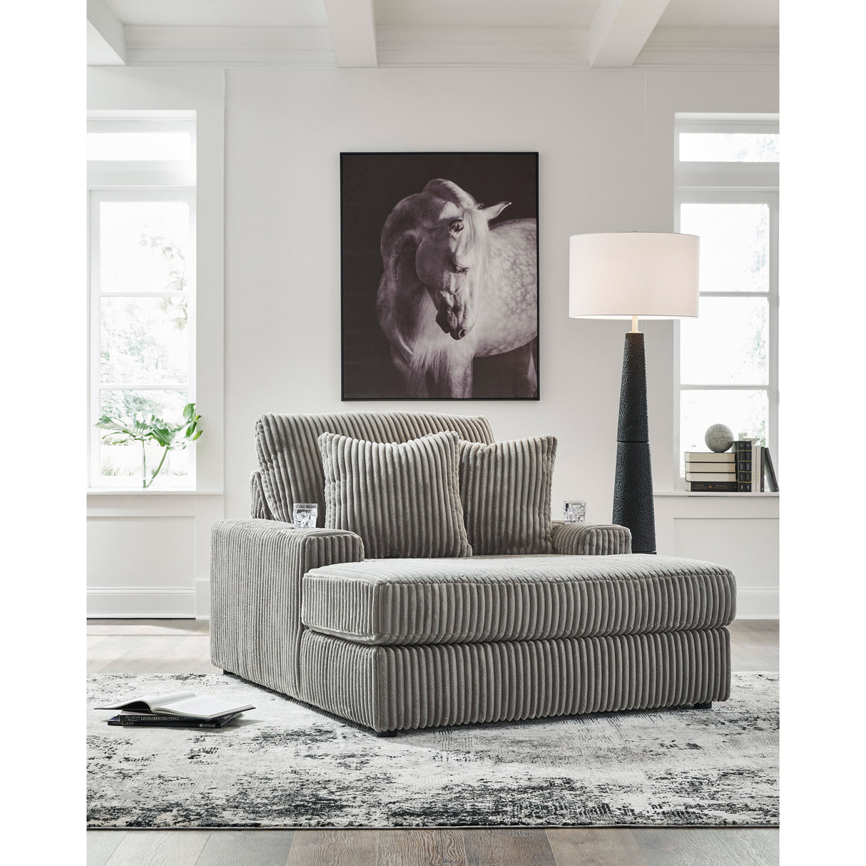 Lindyn Chaise - QK1094624_ASHL_LF1_RM