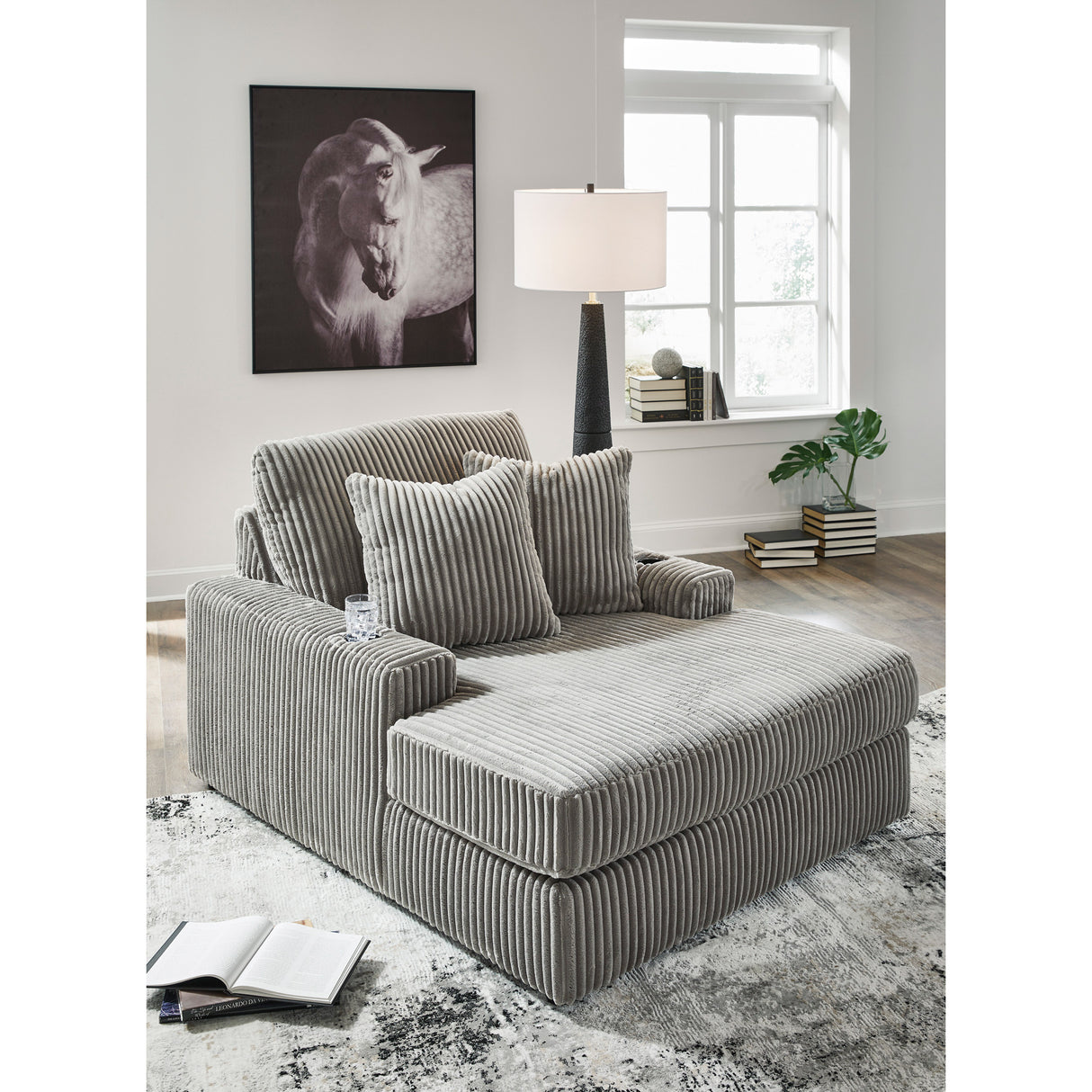 Lindyn Chaise - QK1094624_ASHL_LF2_RM