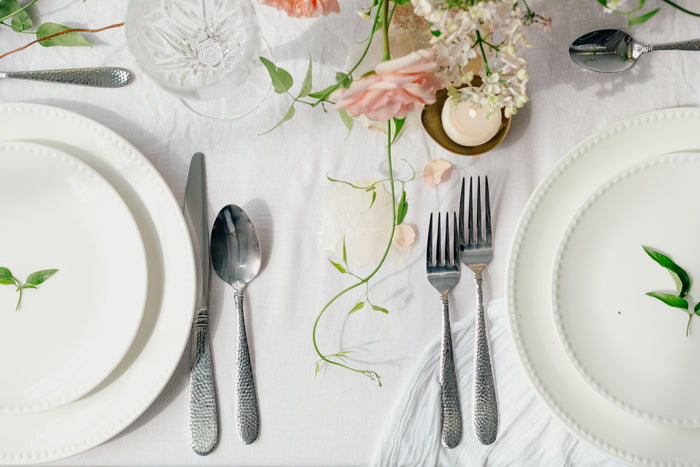 dining table place setting