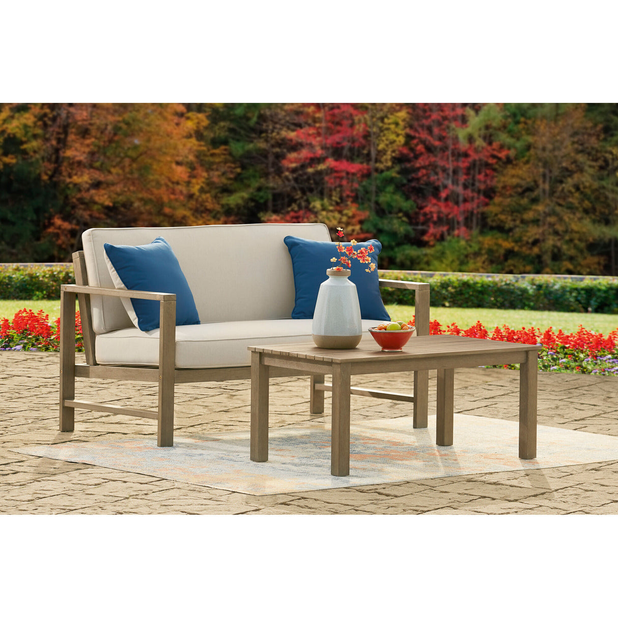 Fynnegan Loveseat and Coffee Table - QK1031365_ASHL_LF1_RM